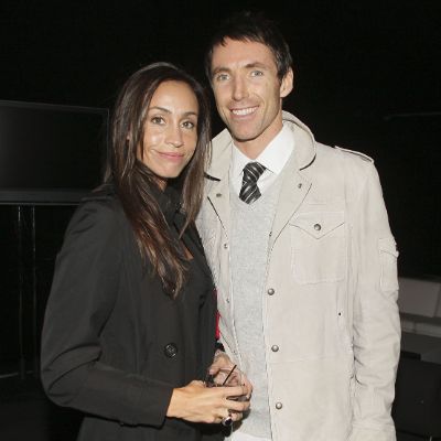  Steve Nash and his former wife Alejandra Amarilla posing for a photo shoot
